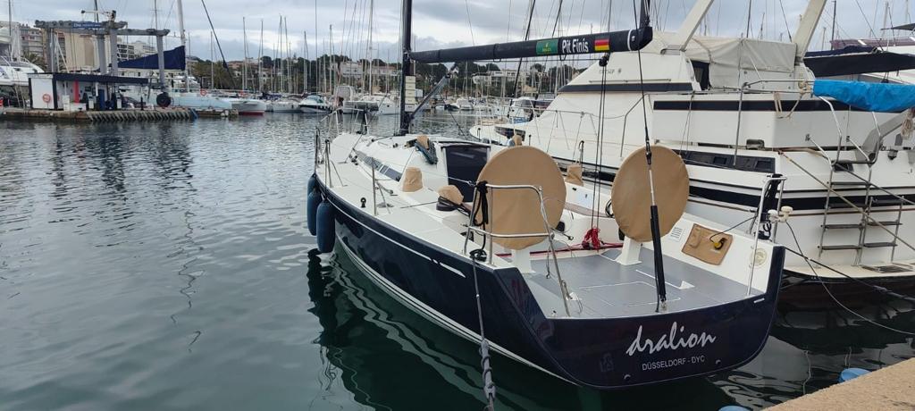Club Swan 42 – Dralion - berthed